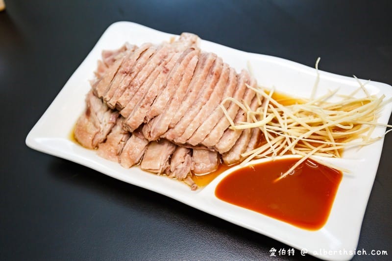 三元鵝肉小吃｜桃園永安路美食推薦，鵝肉/臭豆腐/肉捲都好吃