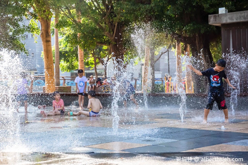 中山親水公園．桃園楊梅景點（暑假限定免費玩水景點）