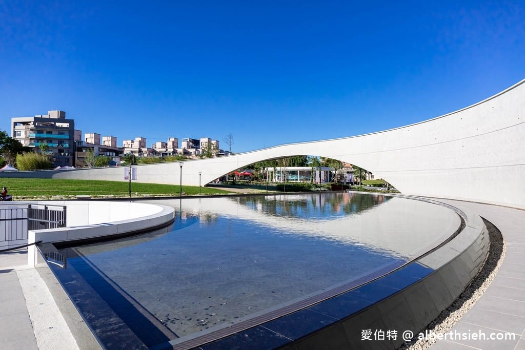 桃園平鎮1895乙未保台紀念公園(乙未之環、希望之泉、沙池、攀岩滑石子溜滑梯) - 第9張圖 桃園平鎮1895乙未保台紀念公園(乙未之環、希望之泉、沙池、攀岩滑石子溜滑梯)