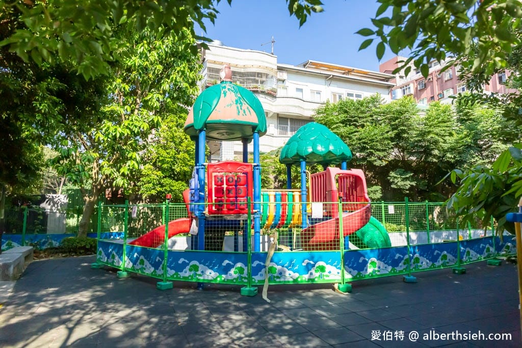 中山親水公園．桃園楊梅景點（暑假限定免費玩水景點）