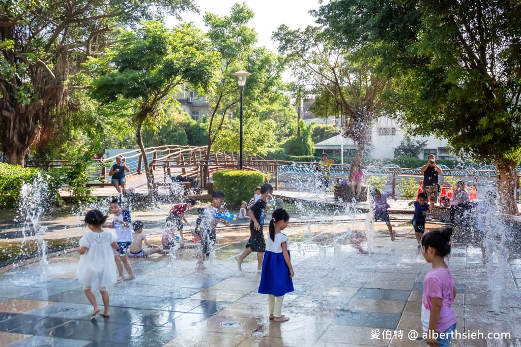 中山親水公園．桃園楊梅景點（暑假限定免費玩水景點）