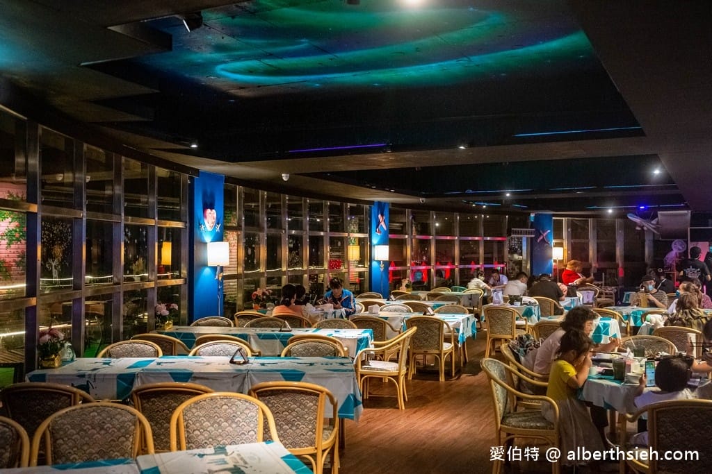 桃園大園101景觀餐廳（全亞洲賞機高度最高的看飛機餐廳）