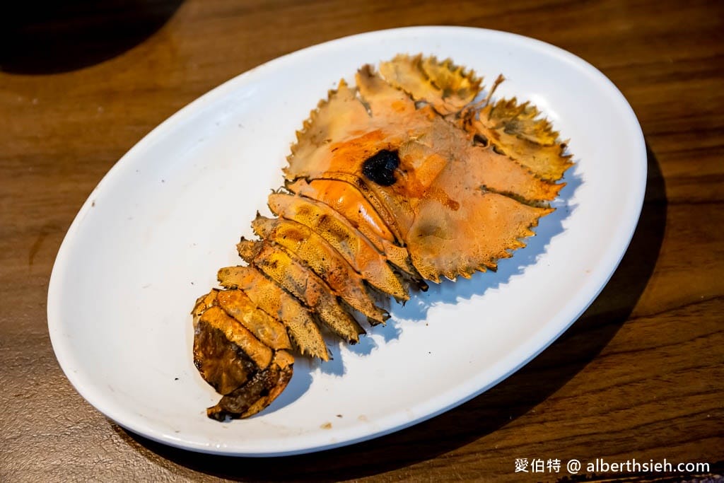 林口海世界複合式碳烤店｜新北海鮮吃到飽，菜單價格，魚肉熟食