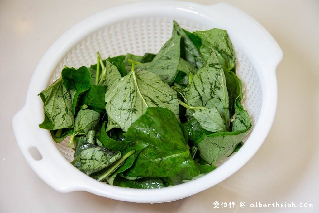 茄汁鯖魚麵做法食譜（濃郁的茄汁香氣滑順麵條，也不會有腥味喔）