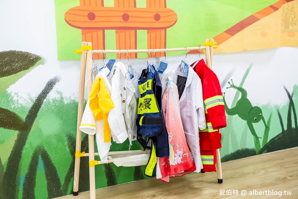中壢龍福親子館｜桃園免費親子景點，龍岡忠貞市場旁