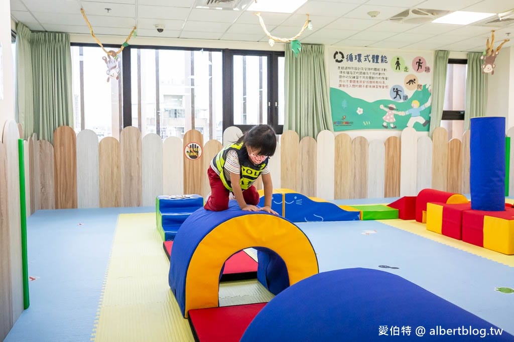 中壢龍福親子館｜桃園免費親子景點，龍岡忠貞市場旁