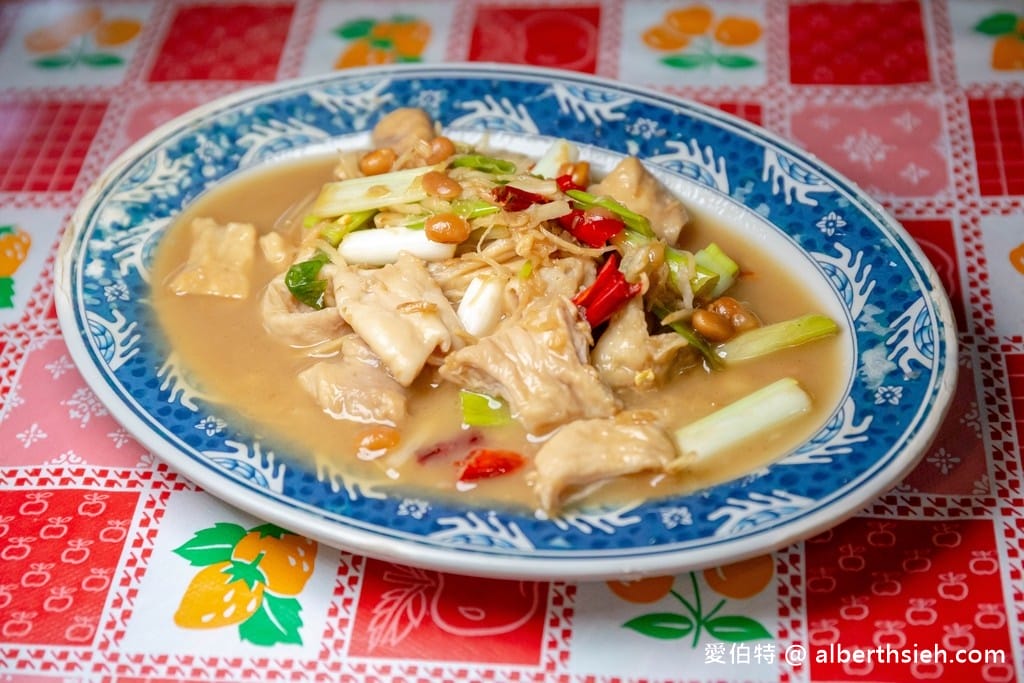大溪聚餐吃什麼?精選 10 間在地人激推合菜餐廳,家庭聚會首選! - 第18張圖 大溪聚餐吃什麼?精選 10 間在地人激推合菜餐廳,家庭聚會首選!