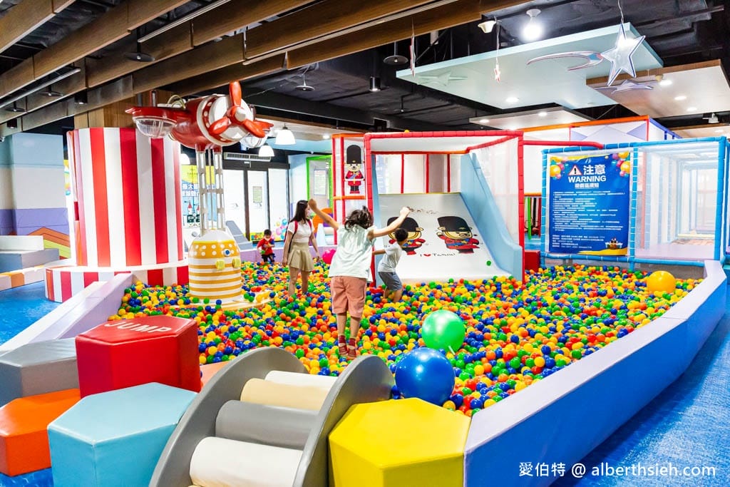 新北福容大飯店淡水漁人碼頭｜勇闖歡樂島親子樂園，戶外泳池