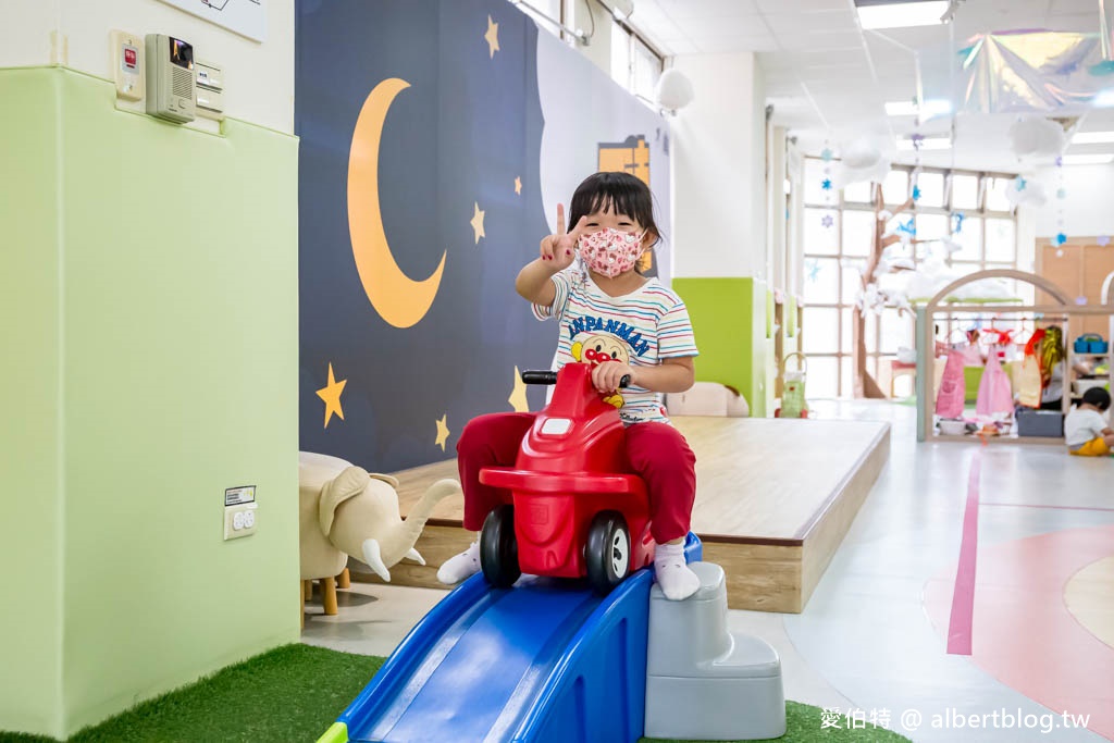桃園市八德親子館|桃園免費親子景點,置地生活廣場旁,小小朋友瘋狂放電 @愛伯特