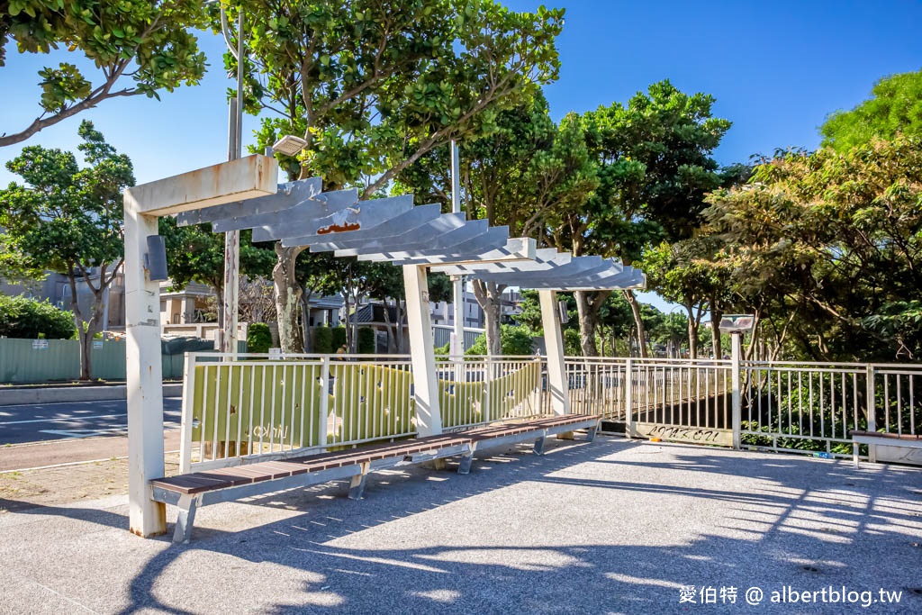 林口仁愛路觀景台(免爬山搭公車就可到,遠眺大台北盆地美景) @愛伯特