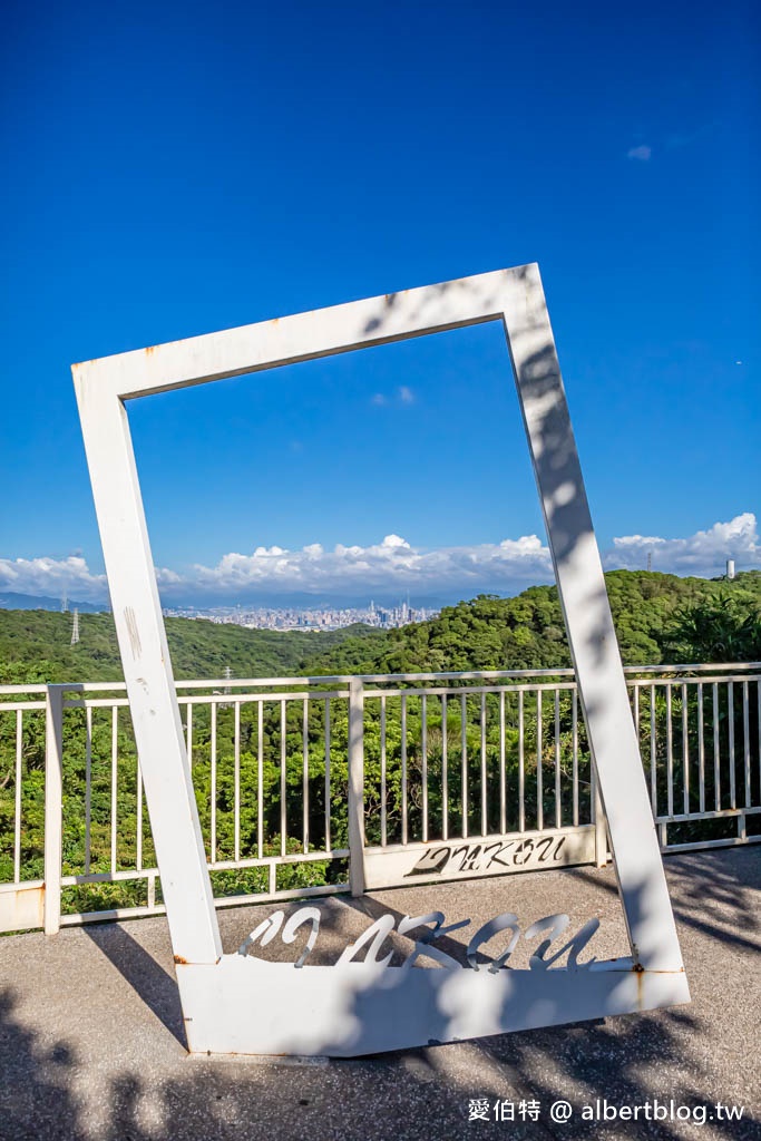 林口仁愛路觀景台(免爬山搭公車就可到,遠眺大台北盆地美景) @愛伯特