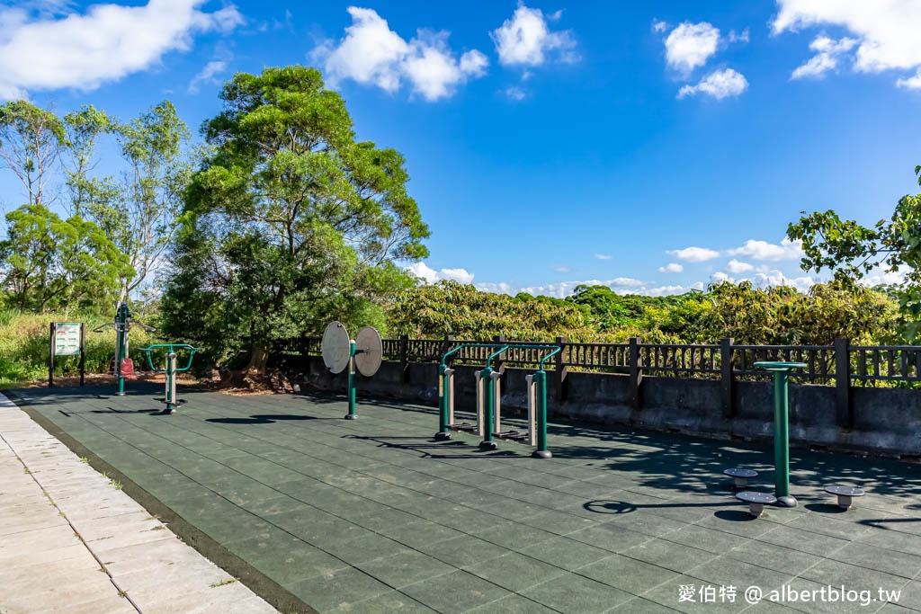 林口新寮景觀步道（秘境觀景台鳥瞰中山高五楊高架） @愛伯特
