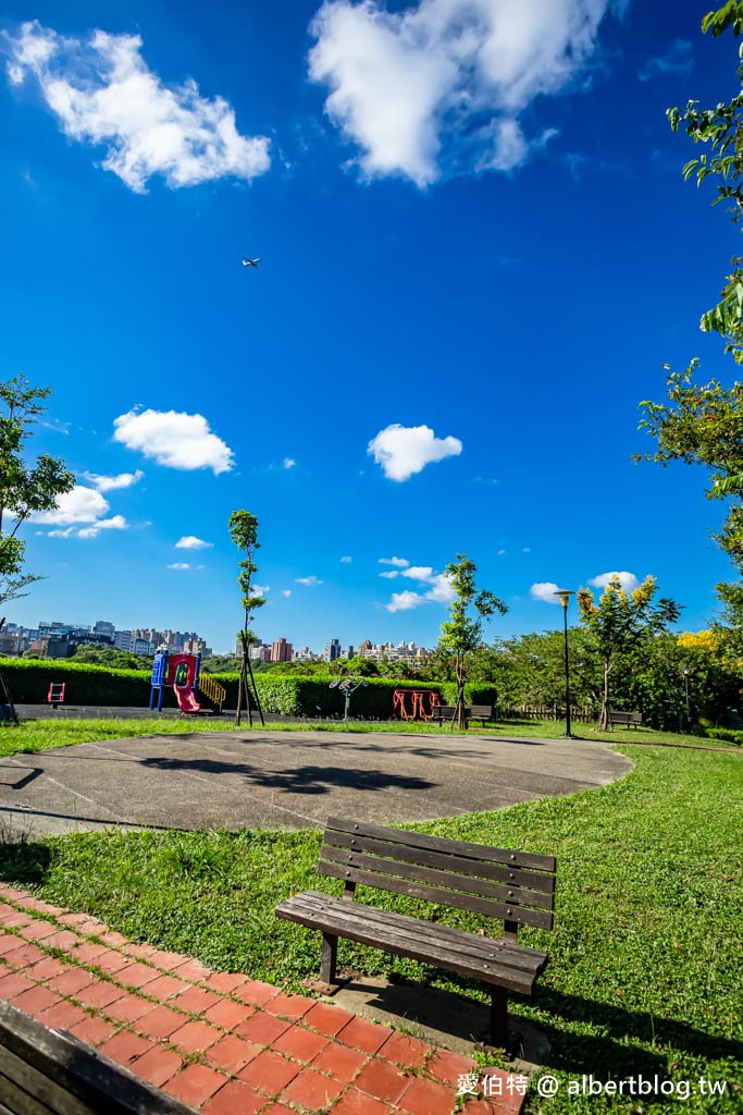 林口新寮景觀步道（秘境觀景台鳥瞰中山高五楊高架） @愛伯特