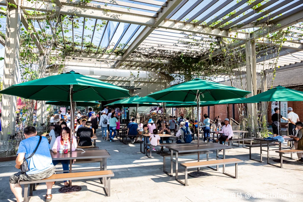 嘉義免門票親子景點｜蒜頭糖廠-蔗埕文化園區，吃冰棒、搭五分車 @愛伯特