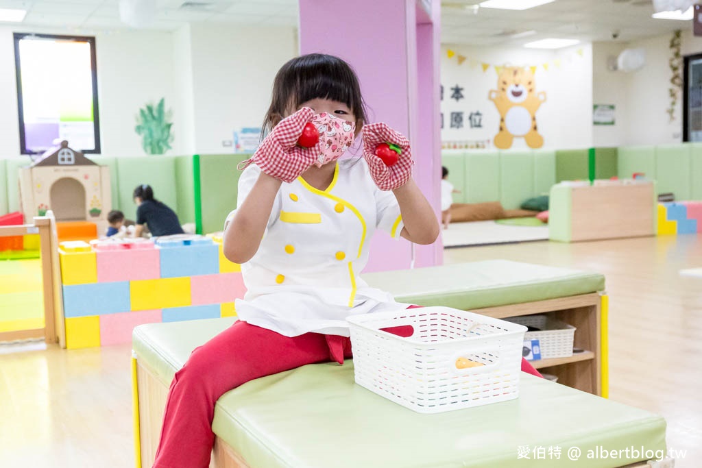 中壢龍福親子館|桃園免費親子景點,龍岡忠貞市場旁 @愛伯特