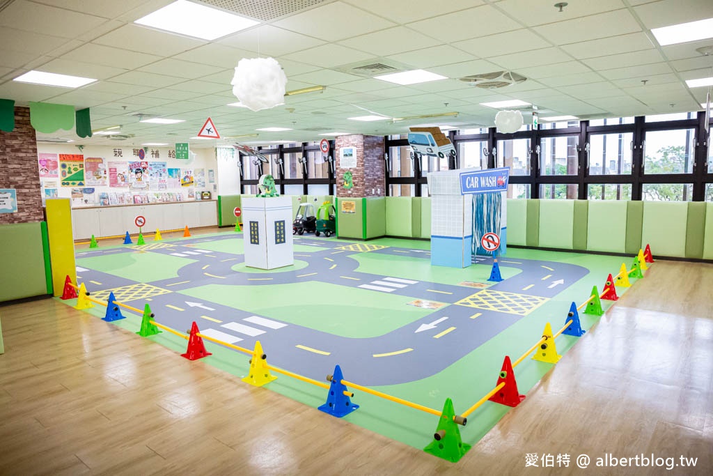 中壢龍福親子館|桃園免費親子景點,龍岡忠貞市場旁 @愛伯特