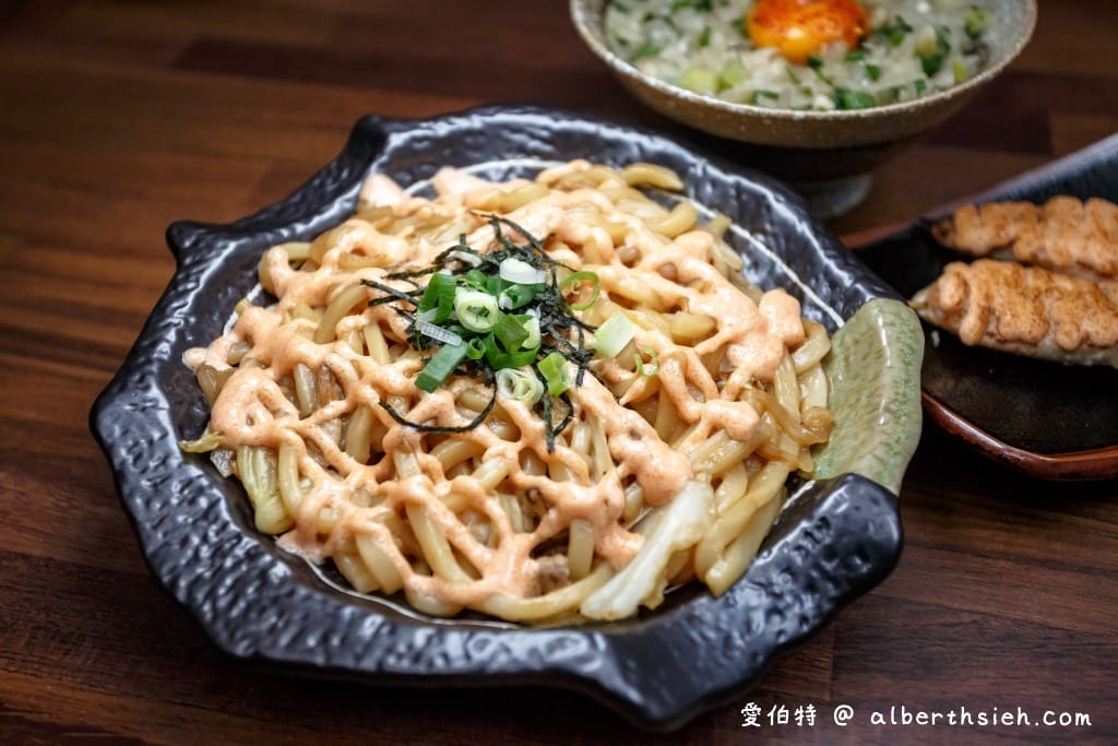 桃園藝文特區美食｜Mr.Q燒肉小酒館，燒肉串燒搭配美酒