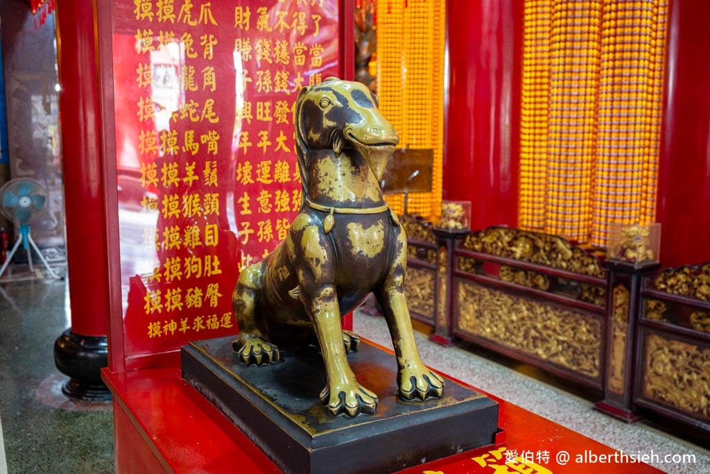 高雄關帝廟|高雄關聖帝君廟,全台十大月老廟求姻緣、貼金箔求財 - 第20張圖 高雄關帝廟|高雄關聖帝君廟,全台十大月老廟求姻緣、貼金箔求財