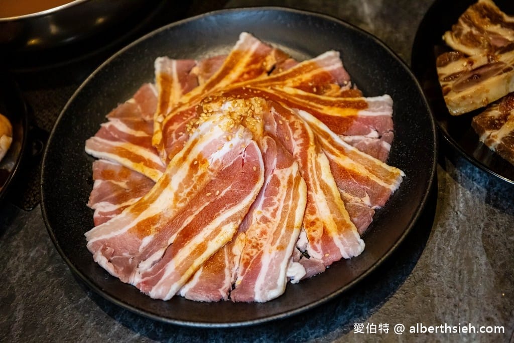 桃園燒烤KTV吃到飽.Shock燒肉環球青埔A19店(包廂唱歌爽烤和牛燒肉) - 第28張圖 桃園燒烤KTV吃到飽.Shock燒肉環球青埔A19店(包廂唱歌爽烤和牛燒肉)