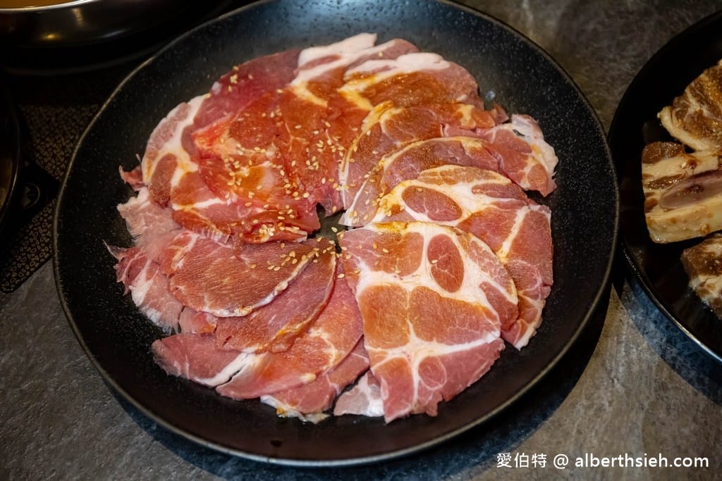 桃園燒烤KTV吃到飽.Shock燒肉環球青埔A19店(包廂唱歌爽烤和牛燒肉) - 第30張圖 桃園燒烤KTV吃到飽.Shock燒肉環球青埔A19店(包廂唱歌爽烤和牛燒肉)