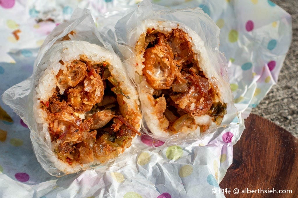 龜山陸光飯糰早餐中興店｜份量大，米飯Q彈的大排長龍古早味飯糰