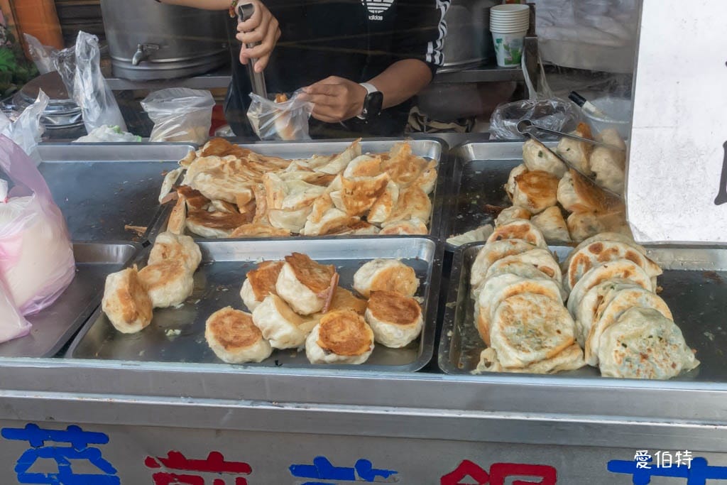 龜山早餐推薦｜素食香菇麵線煎包，韭菜水煎包味道不錯便宜好吃
