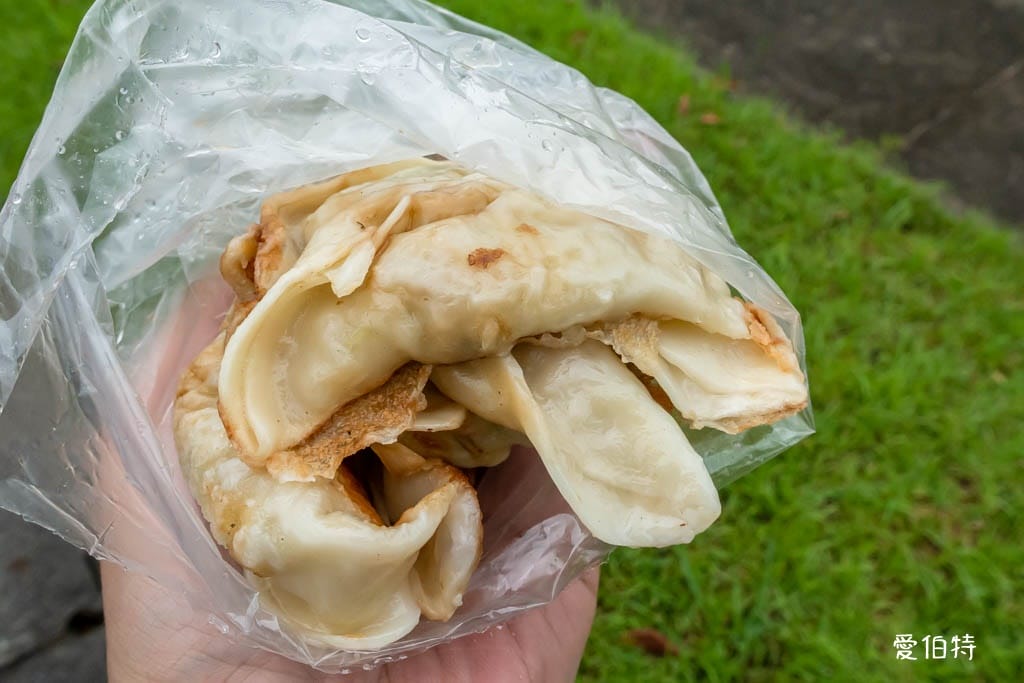龜山早餐推薦｜素食香菇麵線煎包，韭菜水煎包味道不錯便宜好吃
