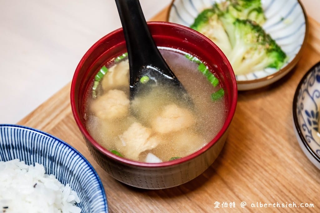 台南日式定食推薦!AKIRA明食堂的名廚私房料理 - 第18張圖 台南日式定食推薦!AKIRA明食堂的名廚私房料理