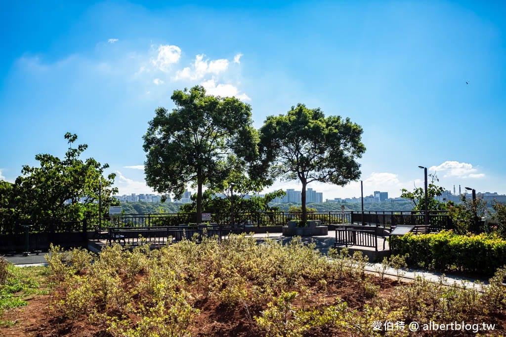 林口新寮景觀步道（秘境觀景台鳥瞰中山高五楊高架）