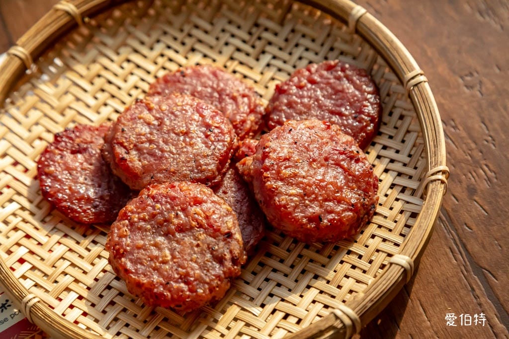 愛伯特團購。AKIRA原品肉乾（全台獨家首創烏金肉乾，原味條子、金幣肉乾）
