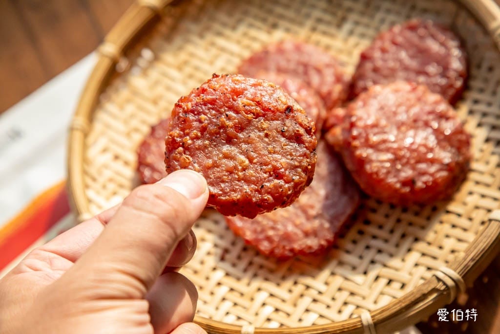 愛伯特團購。AKIRA原品肉乾（全台獨家首創烏金肉乾，原味條子、金幣肉乾）