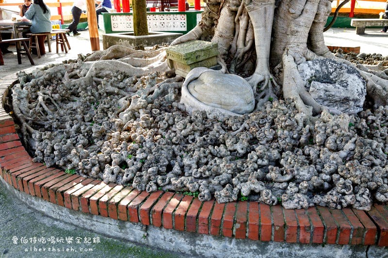 桃園大溪蓮座山觀音寺｜香火鼎盛需登百步雲梯才可拜拜