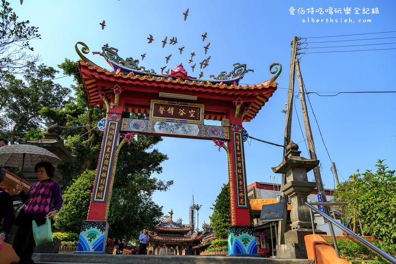 桃園大溪蓮座山觀音寺｜香火鼎盛需登百步雲梯才可拜拜