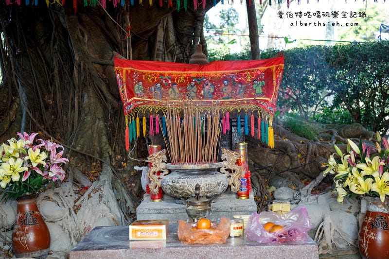 桃園大溪蓮座山觀音寺｜香火鼎盛需登百步雲梯才可拜拜