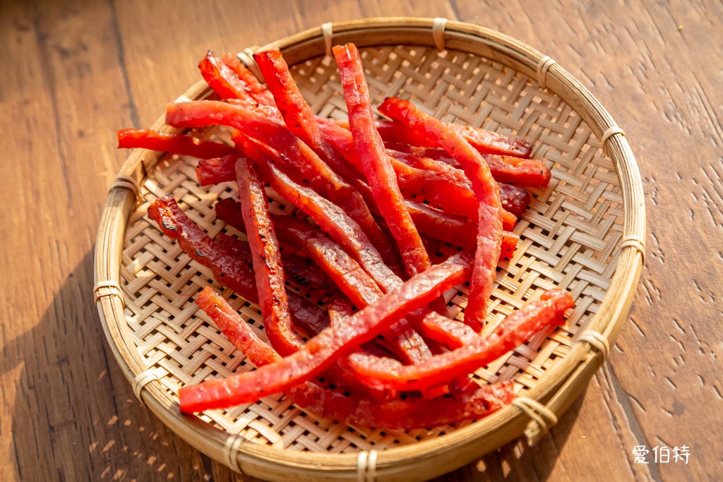 愛伯特團購。AKIRA原品肉乾（全台獨家首創烏金肉乾，原味條子、金幣肉乾） @愛伯特