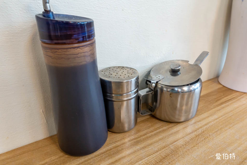 桃園陳記涼麵蒜味肉羹｜建新公園早午餐，蒜味真的很狂 @愛伯特