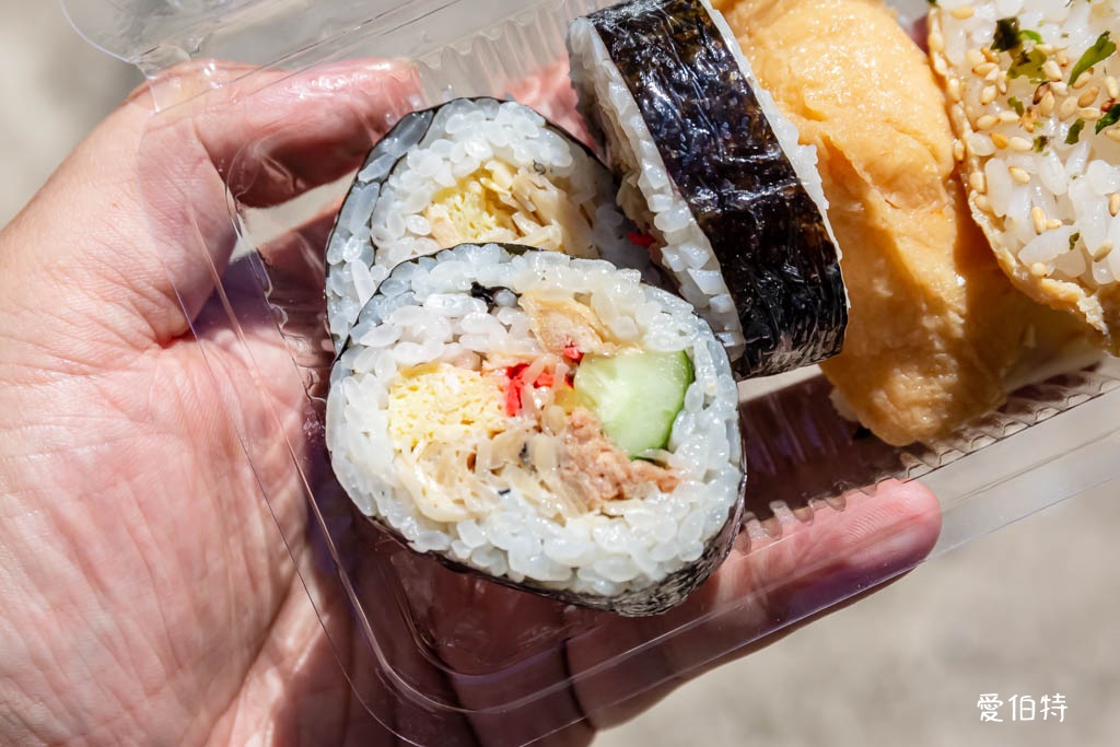 貨櫃屋小籠包｜蘆竹早餐，厚實老麵皮，內餡調味不錯又大顆 @愛伯特