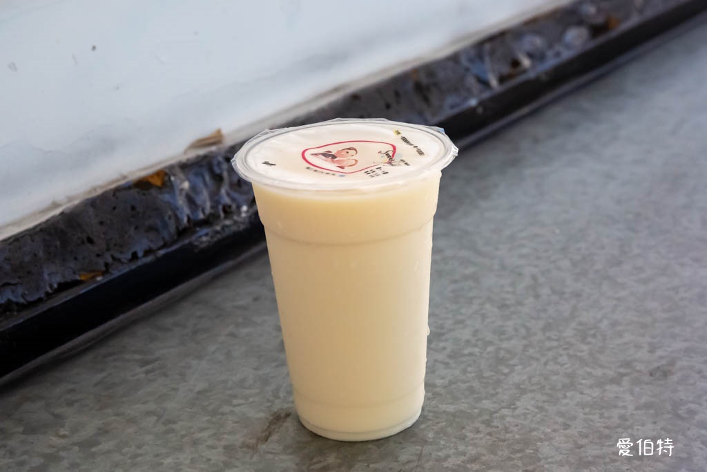 貨櫃屋小籠包｜蘆竹早餐，厚實老麵皮，內餡調味不錯又大顆 @愛伯特