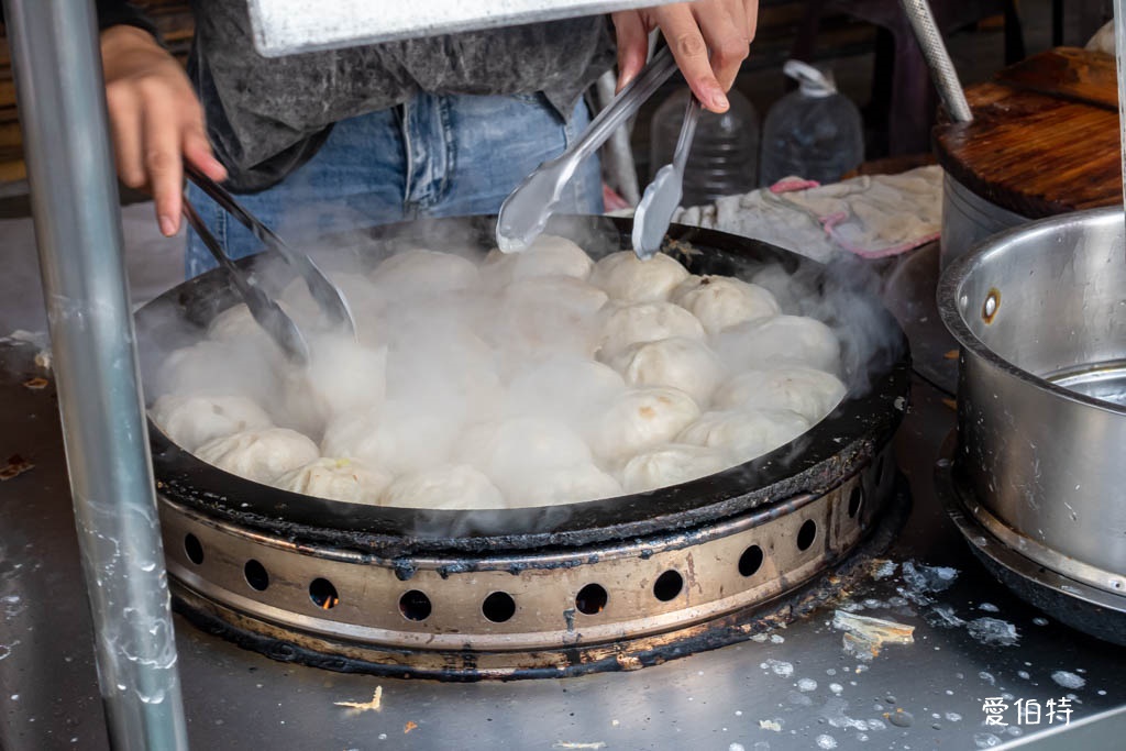 龜山早餐推薦｜素食香菇麵線煎包，韭菜水煎包味道不錯便宜好吃 @愛伯特