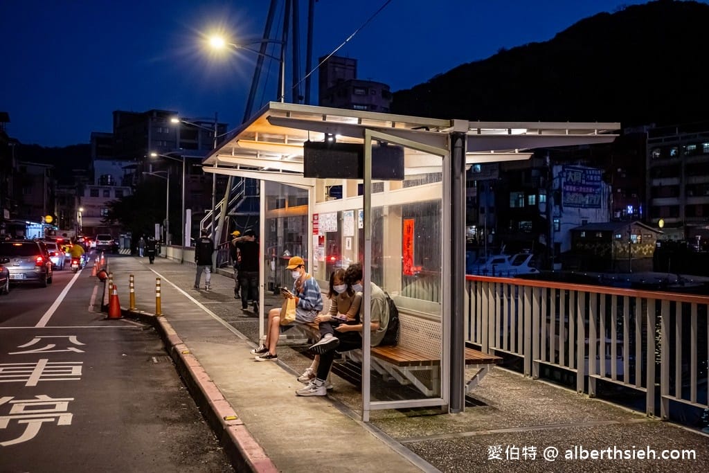 基隆正濱漁港彩色屋怎麼玩?(媲美義大利威尼斯彩色島) - 第4張圖 基隆正濱漁港彩色屋怎麼玩?(媲美義大利威尼斯彩色島)