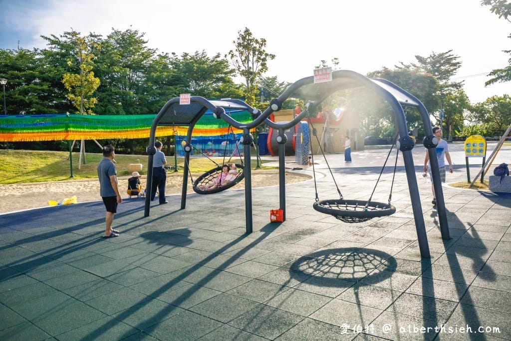 苗栗貓裏喵親子公園（八爪章魚溜滑梯、半遮陽沙坑、鞦韆、寬敞草地野餐）