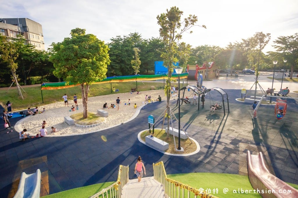 苗栗貓裏喵親子公園（八爪章魚溜滑梯、半遮陽沙坑、鞦韆、寬敞草地野餐）