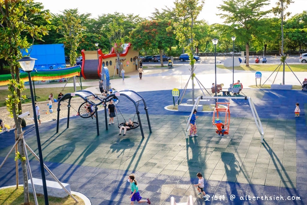 苗栗貓裏喵親子公園（八爪章魚溜滑梯、半遮陽沙坑、鞦韆、寬敞草地野餐）