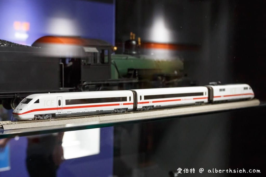 桃園親子室內景點｜台灣高鐵探索館，免費預約，1:1車頭模型