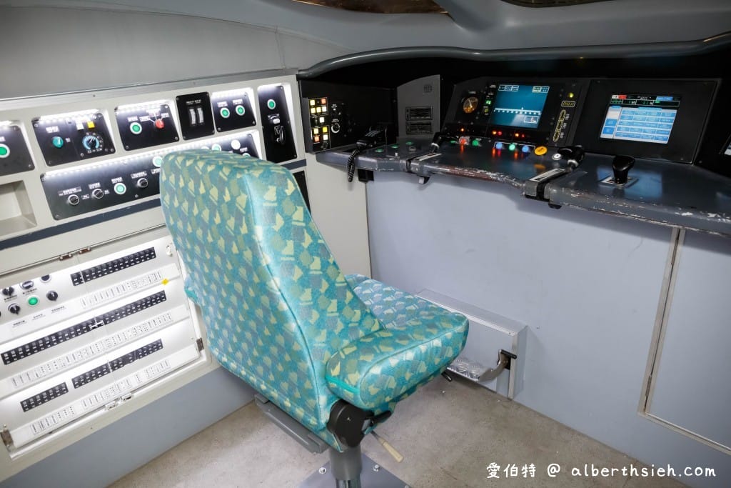 桃園親子室內景點｜台灣高鐵探索館，免費預約，1:1車頭模型