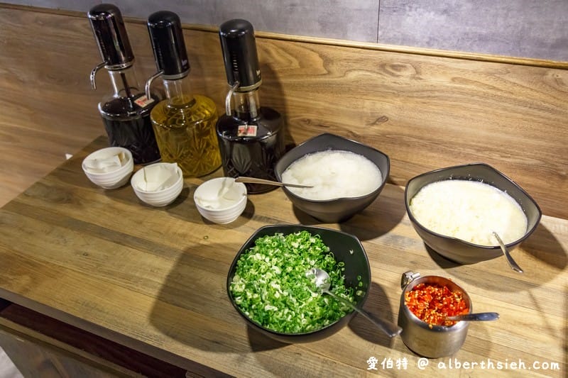 家芬豆花・火鍋．龜山林口長庚美食（起司牛奶鍋飽足又好吃，加點豆花還可折15元）