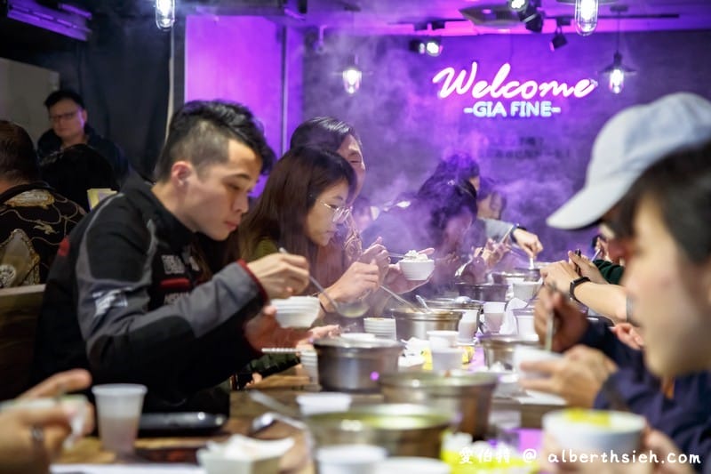 家芬豆花・火鍋．龜山林口長庚美食（起司牛奶鍋飽足又好吃，加點豆花還可折15元）