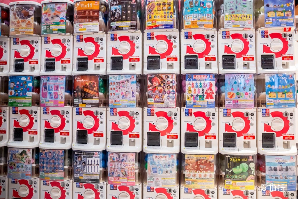 萬代官方扭蛋專賣店台灣@桃知道（全台最大600台扭蛋店）