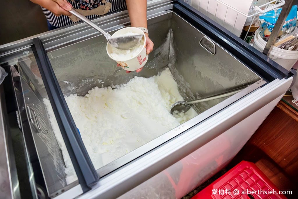 桃園平鎮冰店推薦｜冰客多自助冰，金陵路會牽絲的雪鑽石冰超好吃