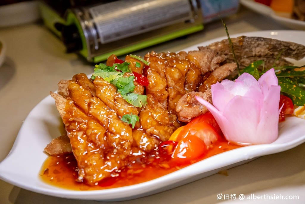 桃園龍潭心蘭活魚餐廳｜烏蒜魚頭，糖醋松鼠魚必點，在地40年
